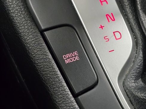 Used 2024 Kia Forte LXS image 7