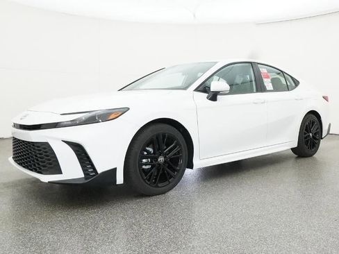 New 2026 Toyota Camry SE image 17