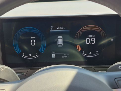 Certified 2025 Hyundai Kona SEL AWD/4WD image 22