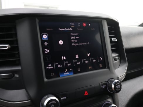 Used 2022 RAM 2500 Tradesman AWD/4WD image 11