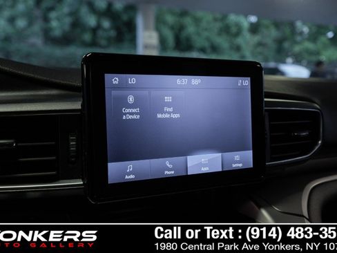 Used 2022 Ford Explorer XLT w/ Equipment Group 202A AWD/4WD image 37