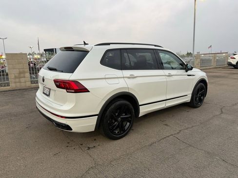Used 2023 Volkswagen Tiguan SE R-Line image 6