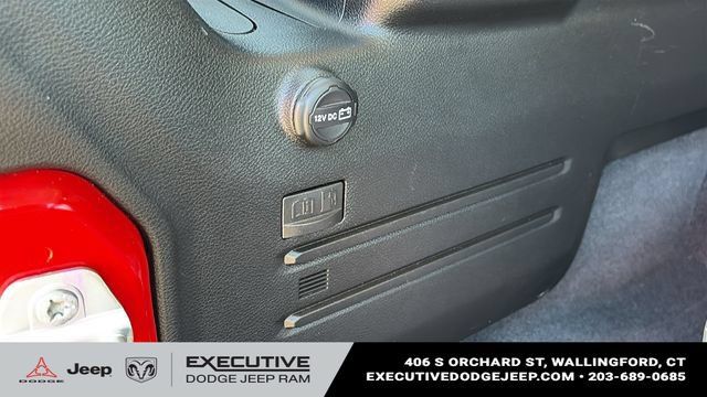 Used 2024 Jeep Wrangler Unlimited w/ Convenience Group AWD/4WD image 25