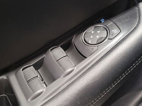 Used 2020 Ford Edge SEL image 27