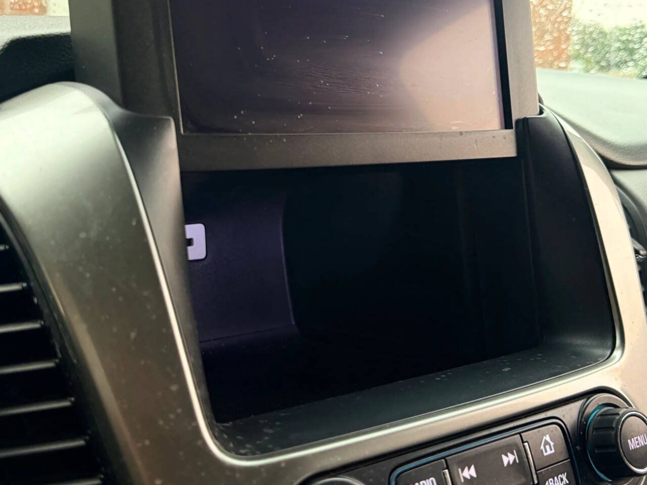 Used 2019 Chevrolet Suburban LT w/ Luxury Package AWD/4WD image 11