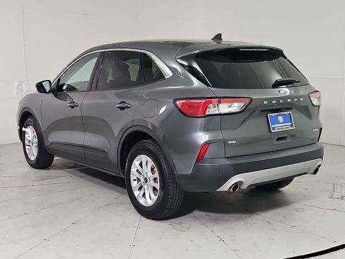 Used 2021 Ford Escape SE w/ Convenience Package AWD/4WD image 4