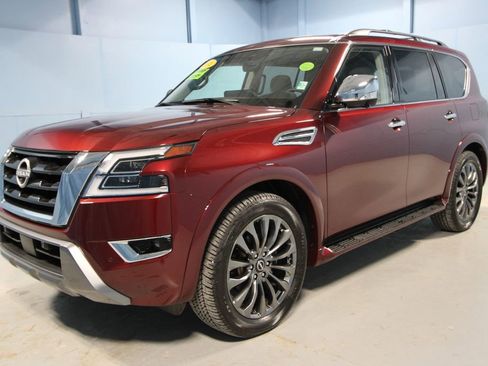 Used 2024 Nissan Armada Platinum w/ Captain's Chairs Package image 37