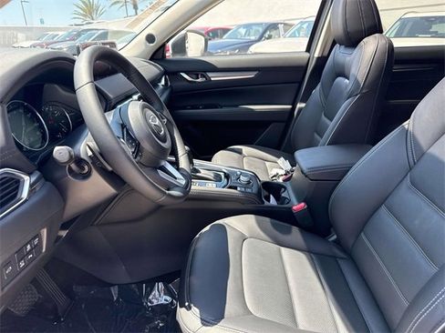 New 2025 MAZDA CX-5 AWD 2.5 S w/ Premium Plus Pkg image 12