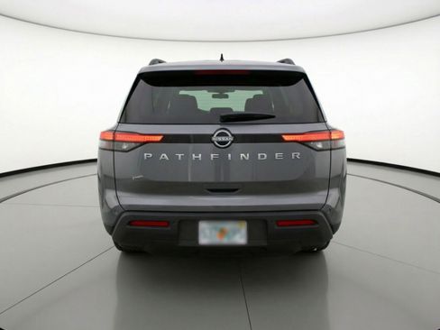 Used 2025 Nissan Pathfinder SV image 7
