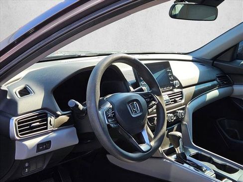 Used 2019 Honda Accord LX image 9