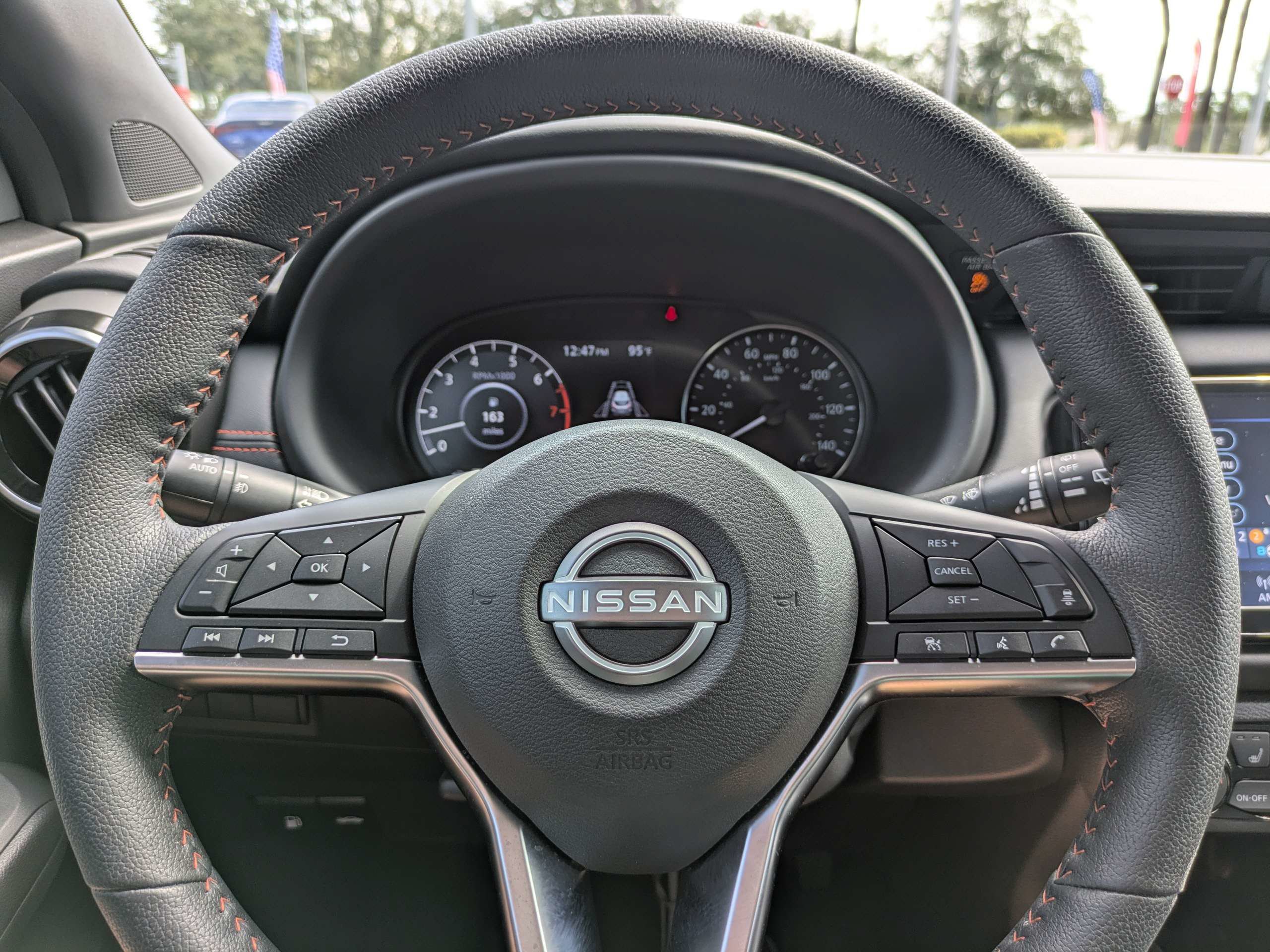 Certified 2024 Nissan Kicks SR w/ SR Premium Package FWD image 28