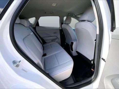 Used 2024 Hyundai Kona SEL w/ Convenience Package FWD image 19
