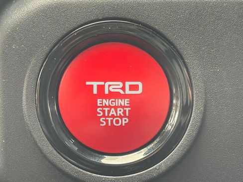 Used 2025 Toyota 4Runner TRD Off-Road AWD/4WD image 20