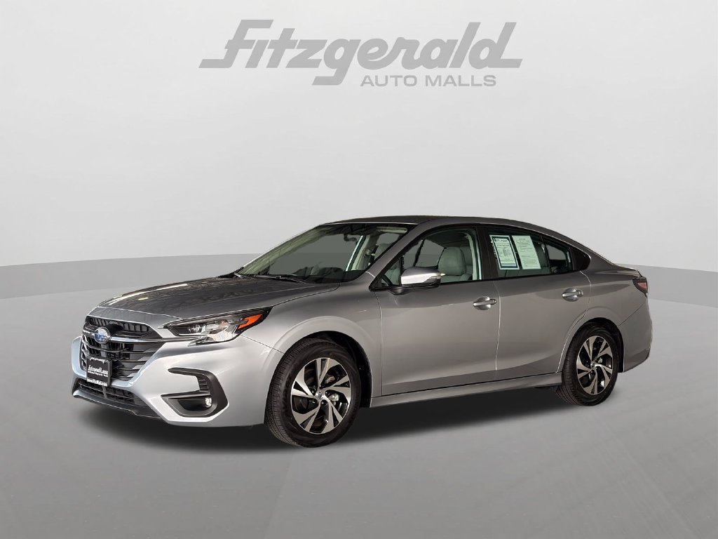 Used 2025 Subaru Legacy Premium AWD/4WD image 2