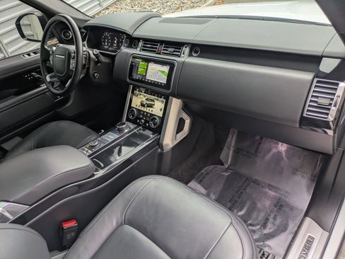 Used 2019 Land Rover Range Rover Supercharged image 37