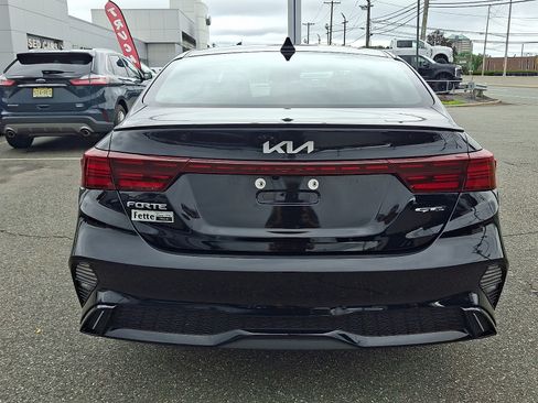 Certified 2024 Kia Forte GT-Line FWD image 5