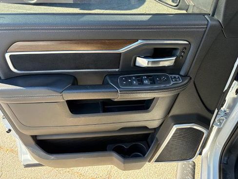 Used 2024 RAM 2500 Laramie image 10