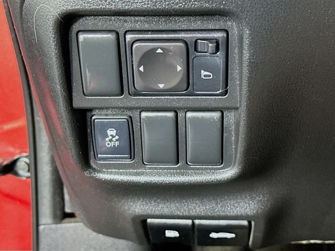 Used 2015 Nissan Juke SV w/ Technology Package FWD image 16