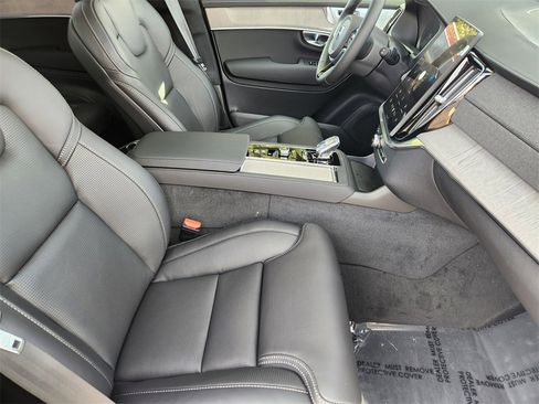 New 2026 Volvo XC90 T8 Ultra image 19