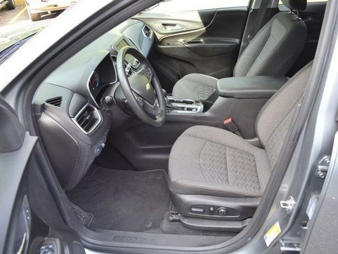 Used 2024 Chevrolet Equinox LT image 17