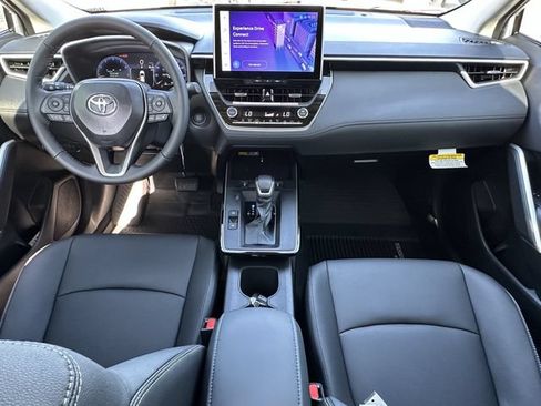 Certified 2026 Toyota Corolla Cross XLE w/ Convenience Package FWD image 10