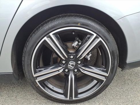 Used 2024 Honda Accord Sport image 14