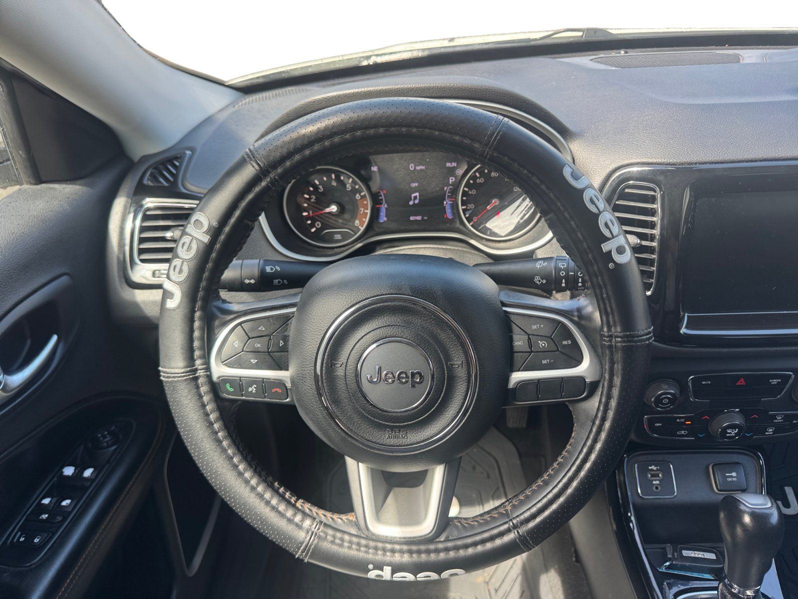 Used 2020 Jeep Compass Limited FWD image 14