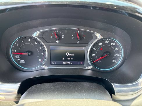 Used 2022 Chevrolet Traverse LT AWD/4WD image 15