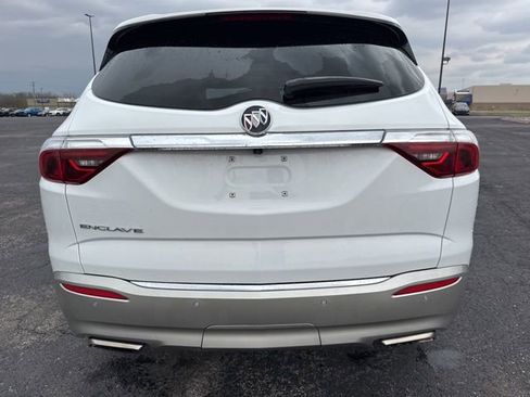 Used 2023 Buick Enclave Essence w/ Experience Buick Package image 5