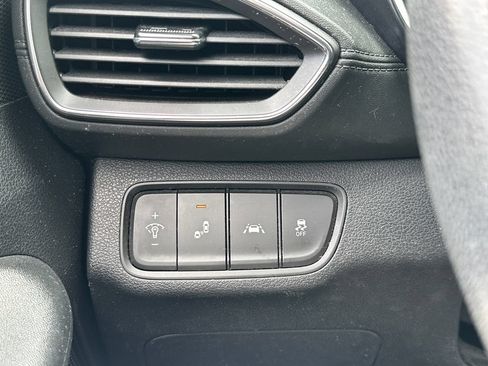 Used 2020 Hyundai Santa Fe SEL FWD image 18