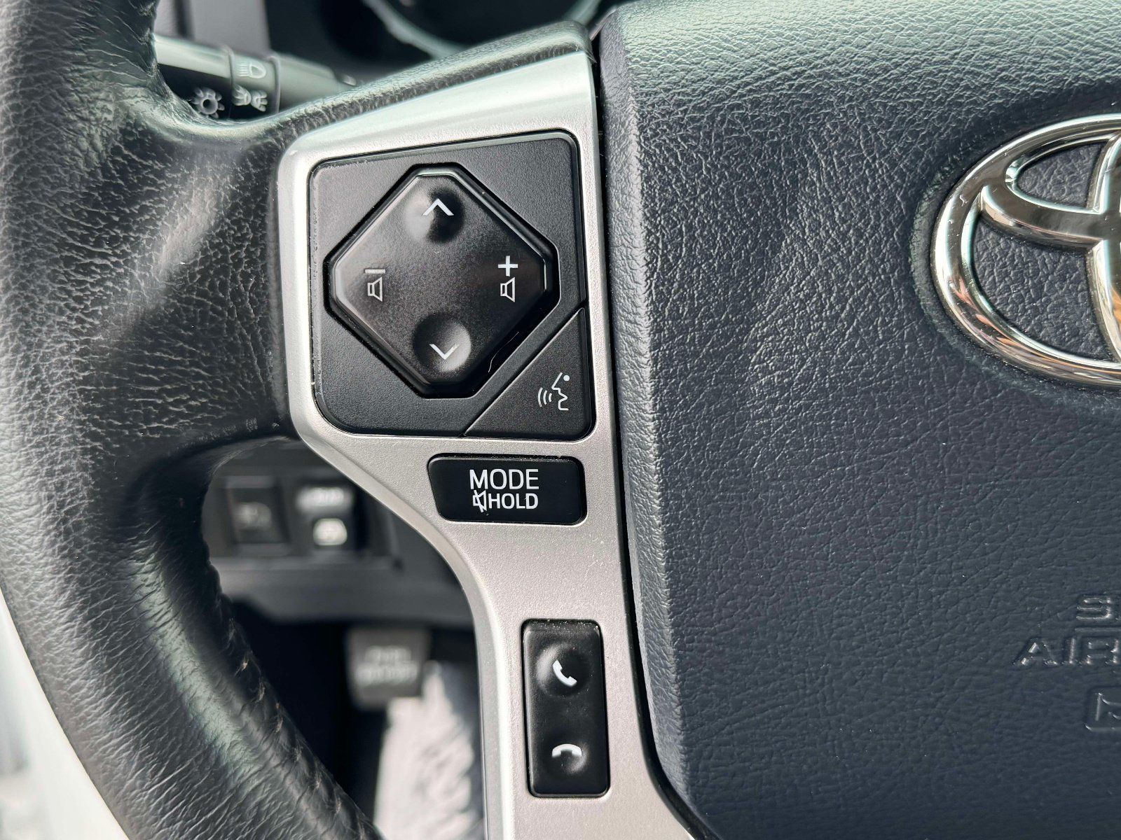 Used 2019 Toyota Tundra Platinum AWD/4WD image 20