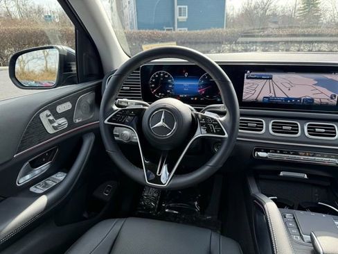 Certified 2026 Mercedes-Benz GLE 450 4MATIC image 17