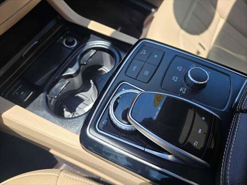 Used 2019 Mercedes-Benz GLS 450 4MATIC image 34