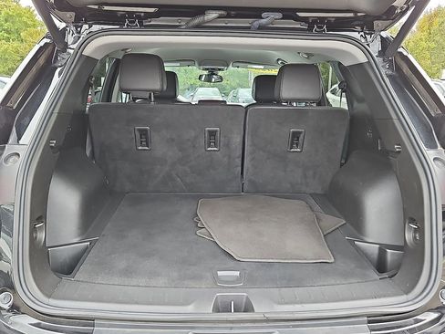 Certified 2023 Chevrolet Blazer LT w/ LPO, Black Grille Bar Package image 36