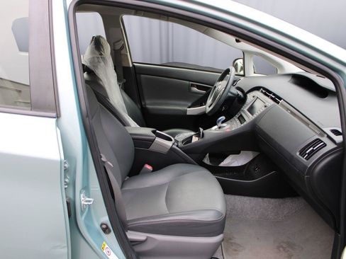 Used 2015 Toyota Prius Prime Advanced FWD image 22