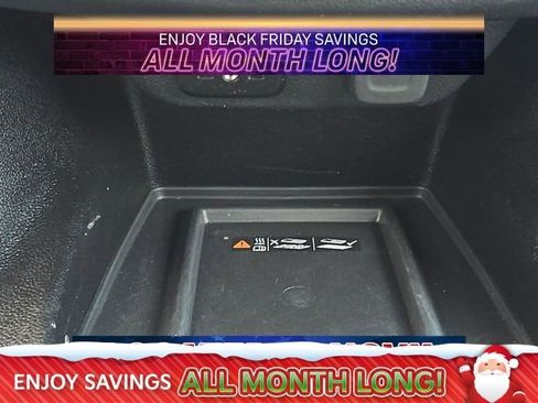 Used 2023 Chevrolet Traverse LT image 20