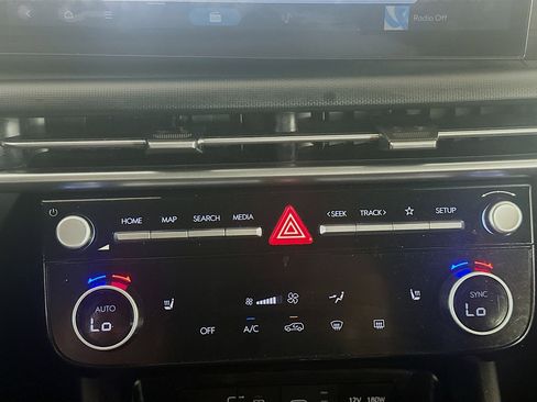 Used 2025 Hyundai Tucson SEL image 24