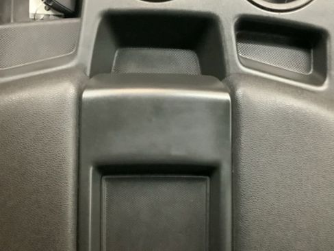 Used 2022 Chevrolet Silverado 1500 Custom image 23