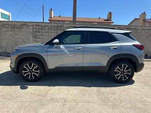 Used 2025 Chevrolet TrailBlazer ACTIV w/ Convenience Package image 8