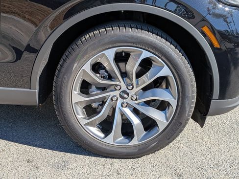 Certified 2025 Lincoln Aviator Reserve image 13