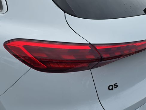 New 2025 Audi Q5 Premium image 34