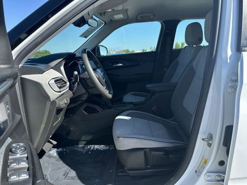 Used 2022 Chevrolet TrailBlazer LS image 22