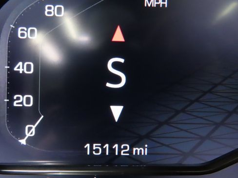 Used 2024 GMC Sierra 1500 AT4 w/ Technology Package image 12