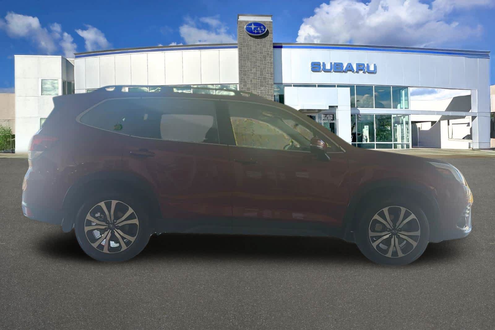 Used 2023 Subaru Forester Limited w/ Popular Package #2 AWD/4WD image 6