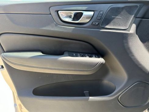 Certified 2024 Volvo XC60 T8 Ultimate w/ Climate Package AWD/4WD image 17