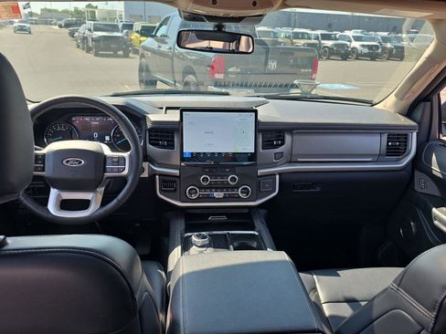Used 2024 Ford Expedition Max XLT AWD/4WD image 18