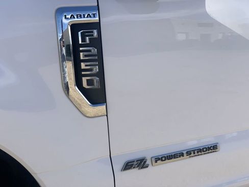Used 2021 Ford F250 Lariat w/ Lariat Value Package AWD/4WD image 31