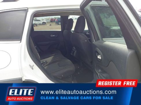 Used 2017 Jeep Cherokee Latitude image 15