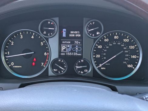 Used 2013 Lexus LX 570 4WD w/ Luxury Pkg w/Pre-crash image 21