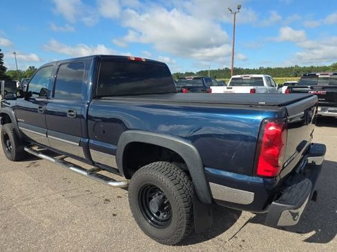 Used 2005 Chevrolet Silverado 2500 LS w/ Skid Plate Package AWD/4WD image 3
